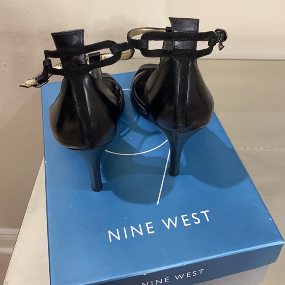 COPY - Nine West Ssndals - Picture 3 of 5